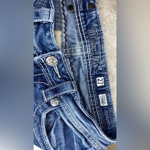 Miss Me Capri Jeans | Size 27x20.5 | Bling Pockets | Low Rise | Stretch| EUC - Picture 5 of 13